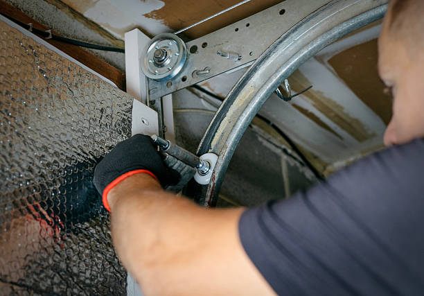Affordable Garage Door solutions in Clarendon, TX